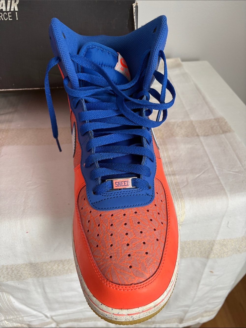 AIR FORCE 1 NY KNICKS COLOR ORANGE AND BLUE, SIZE 11.5 - Picture 3 of 12